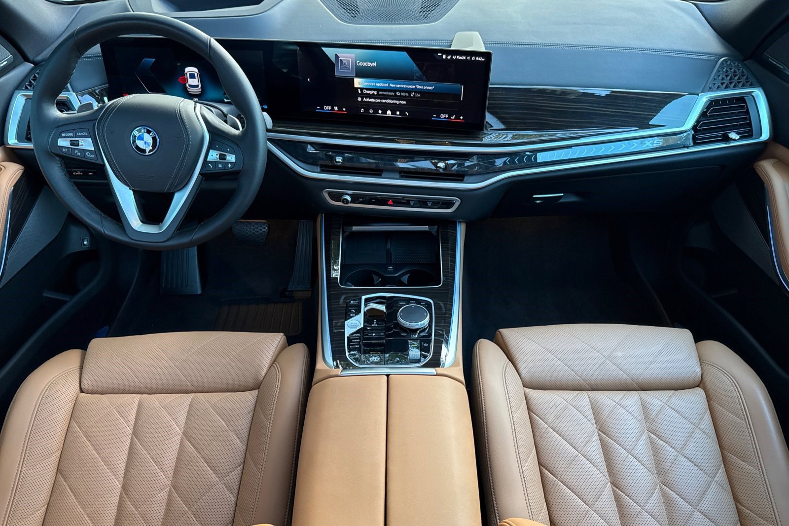 Certified 2024 BMW X5 xDrive50e w/ Premium Package image 17