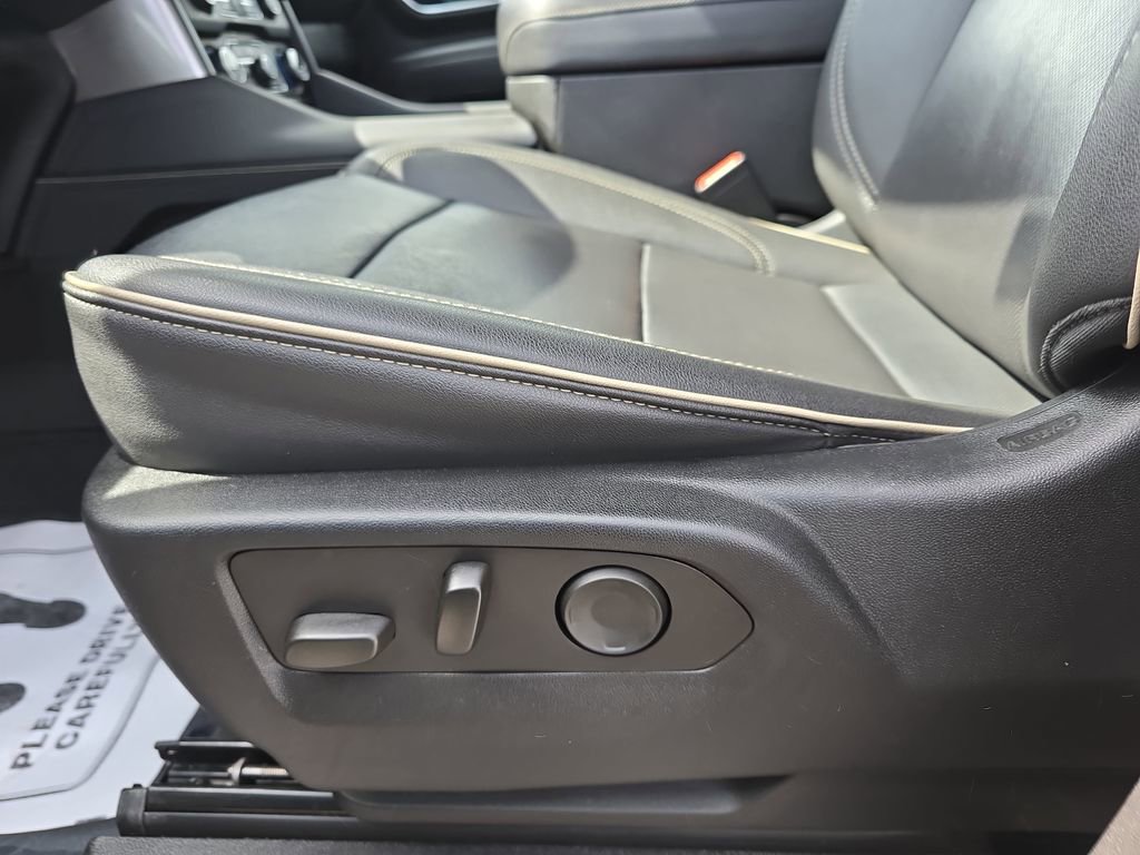 Used 2024 Chevrolet Tahoe Premier image 33