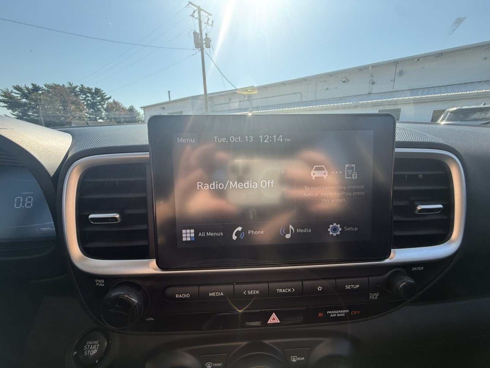 Used 2025 Hyundai Venue SEL FWD image 12