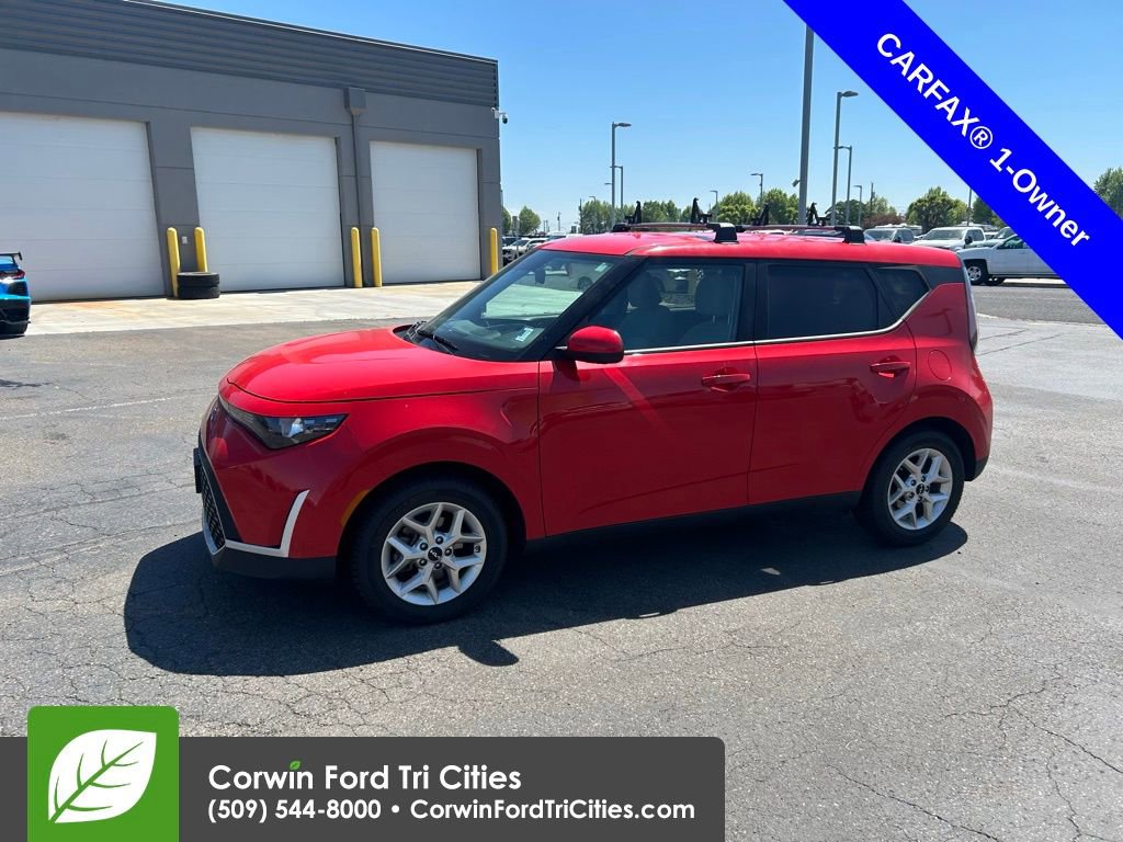 Used 2024 Kia Soul LX w/ Option Group 015 FWD image 9