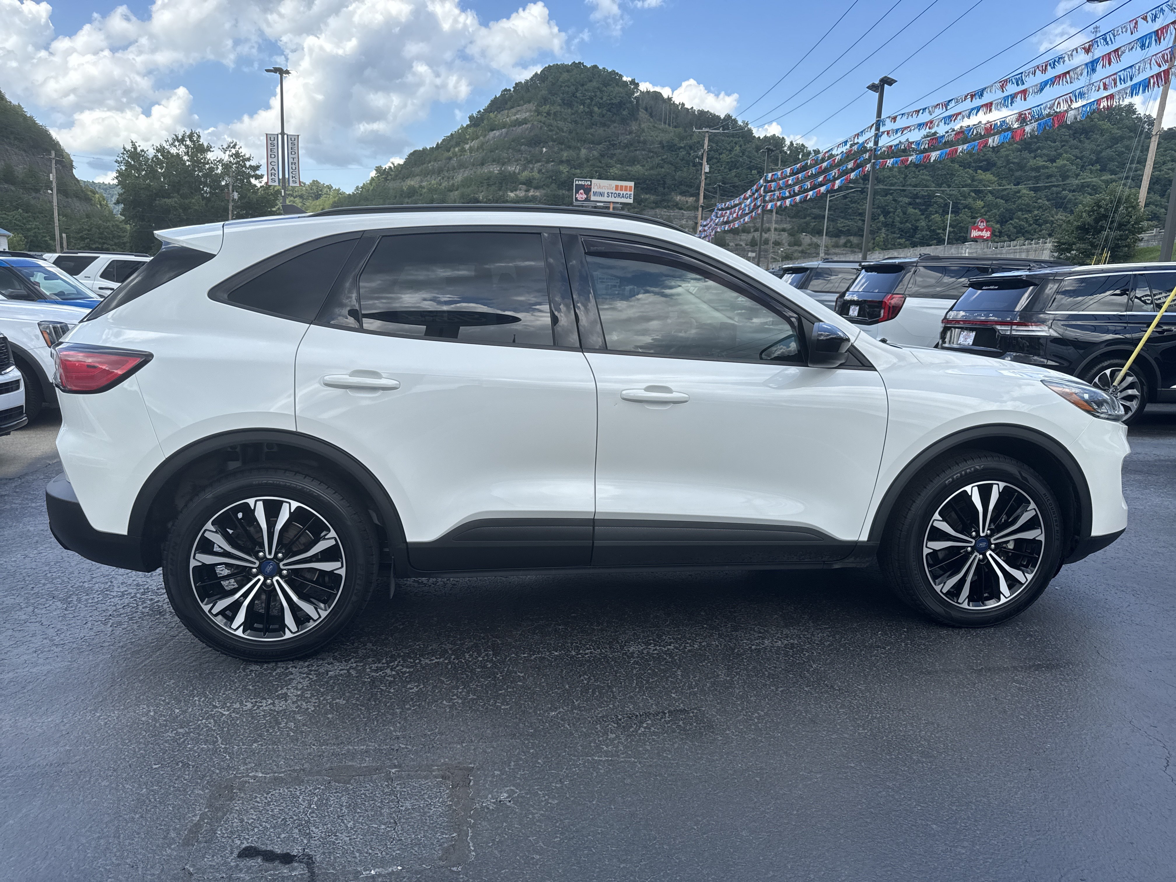 Used 2022 Ford Escape SEL w/ SEL Stealth AWD Package image 8