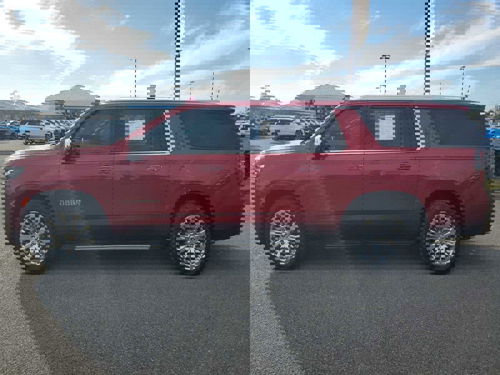 Certified 2024 Chevrolet Suburban Premier w/ Premium Package image 2