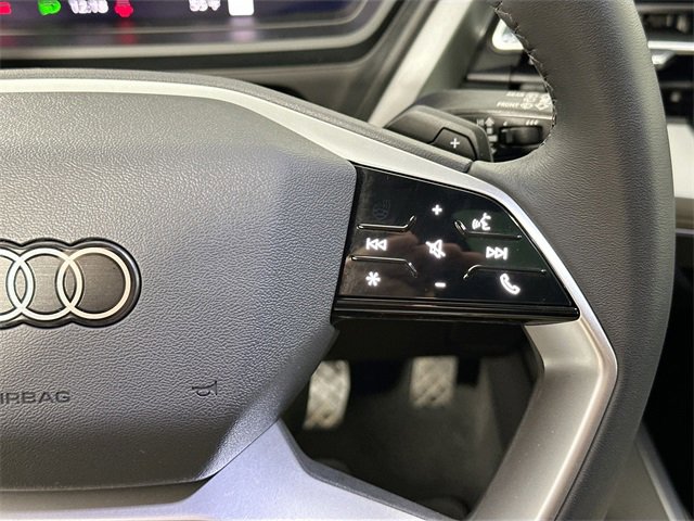 Used 2025 Audi Q4 e-tron Premium w/ Convenience Package image 23