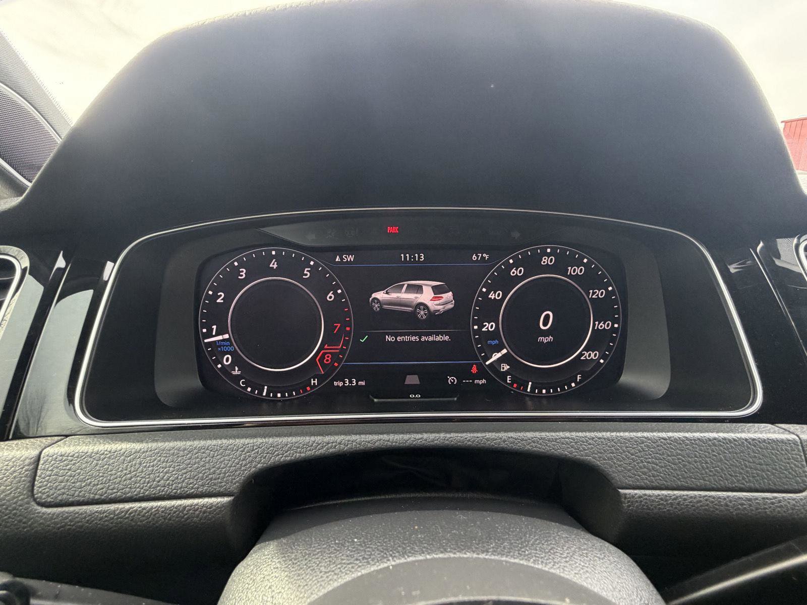 Used 2018 Volkswagen Golf R 4-Door image 16