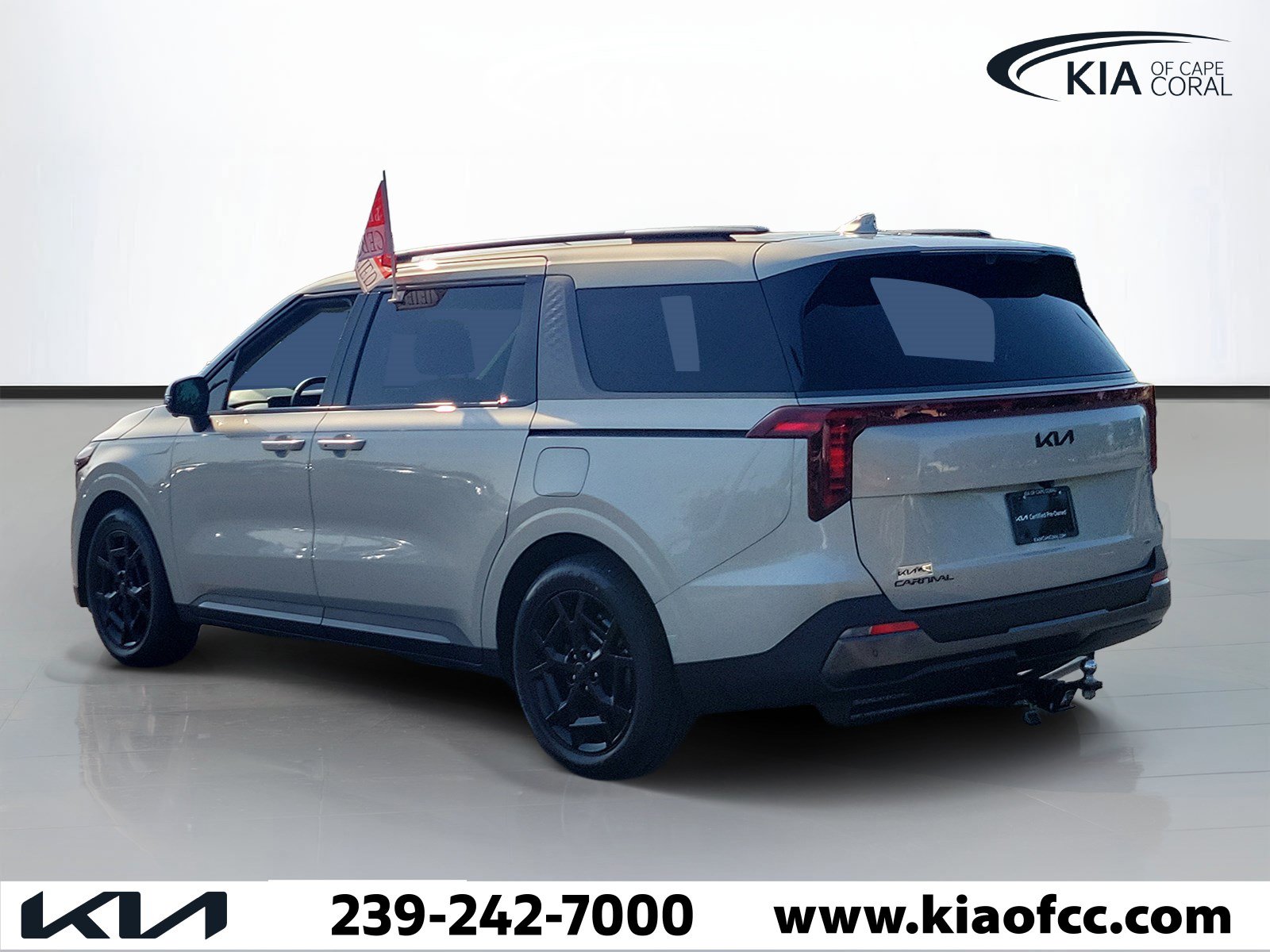 Certified 2025 Kia Carnival SX Prestige FWD image 4