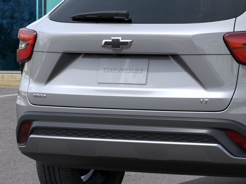 New 2026 Chevrolet Trax LT w/ Sunroof Package FWD image 14