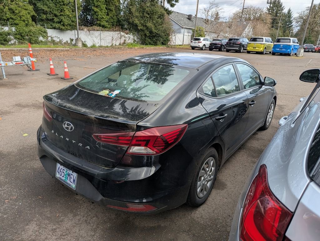 Used 2020 Hyundai Elantra SE FWD image 6
