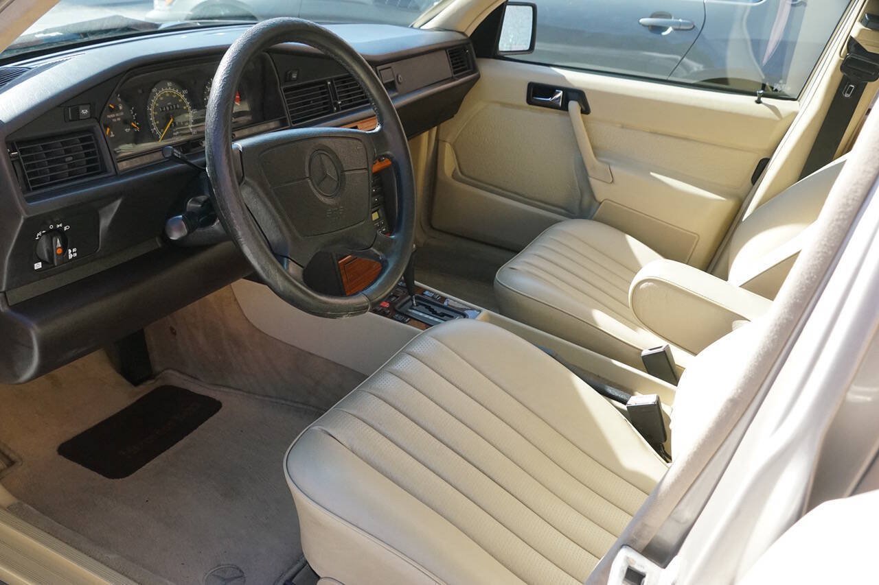 Used 1993 Mercedes-Benz 190 E 2.3 image 26