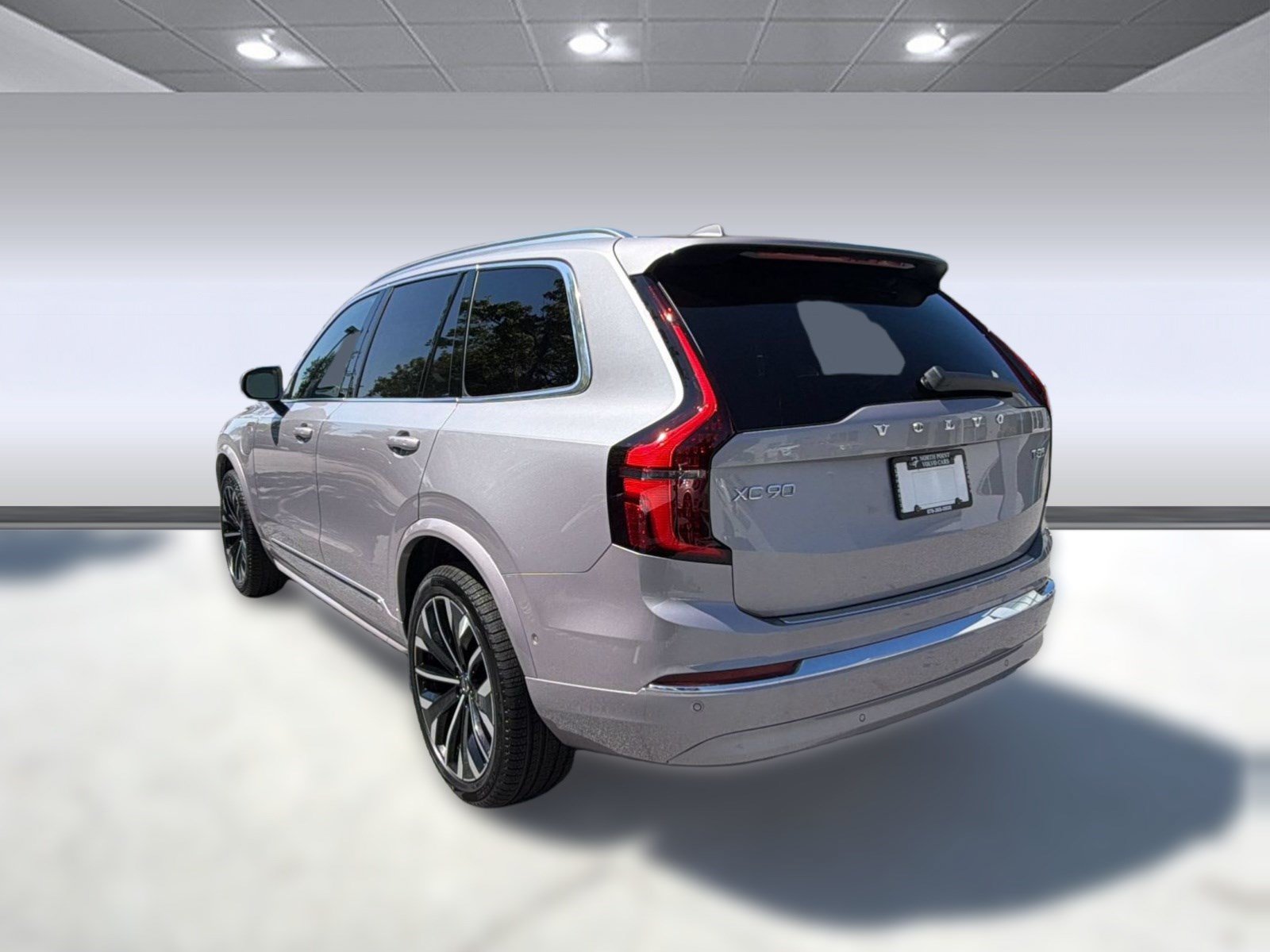 New 2026 Volvo XC90 T8 Plus w/ Protection Package Premier AWD/4WD image 3