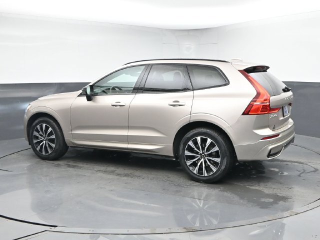 Used 2024 Volvo XC60 B5 Core w/ Climate Package AWD/4WD image 6