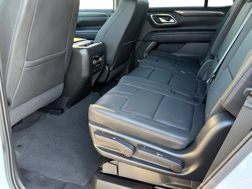 Used 2022 Chevrolet Tahoe RST w/ Luxury Package AWD/4WD image 12
