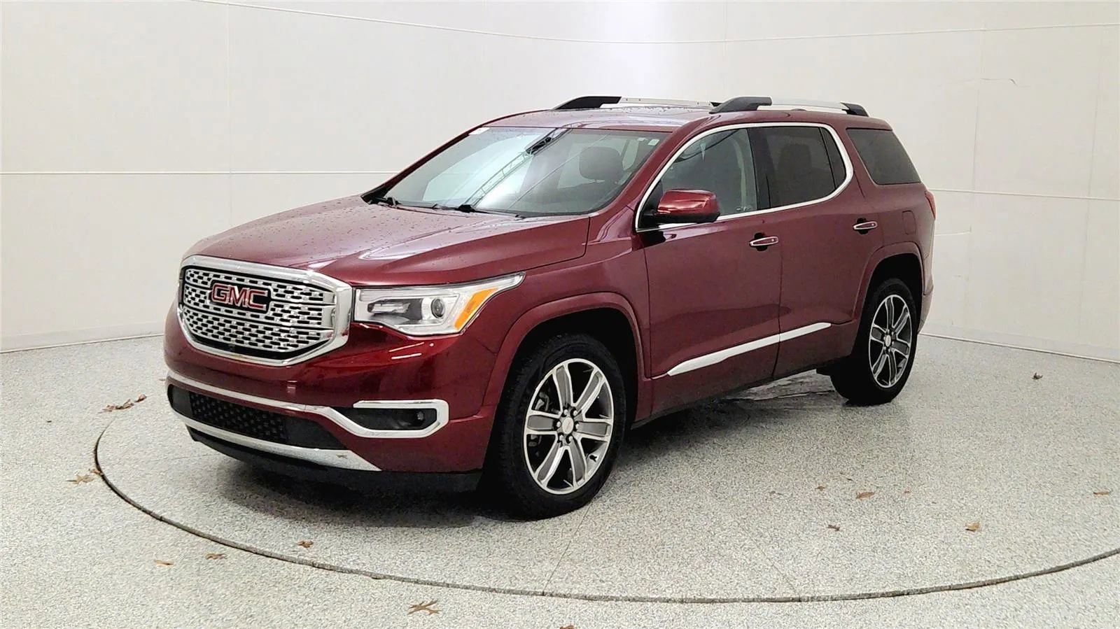 Used 2017 GMC Acadia Denali w/ Technology Package image 3