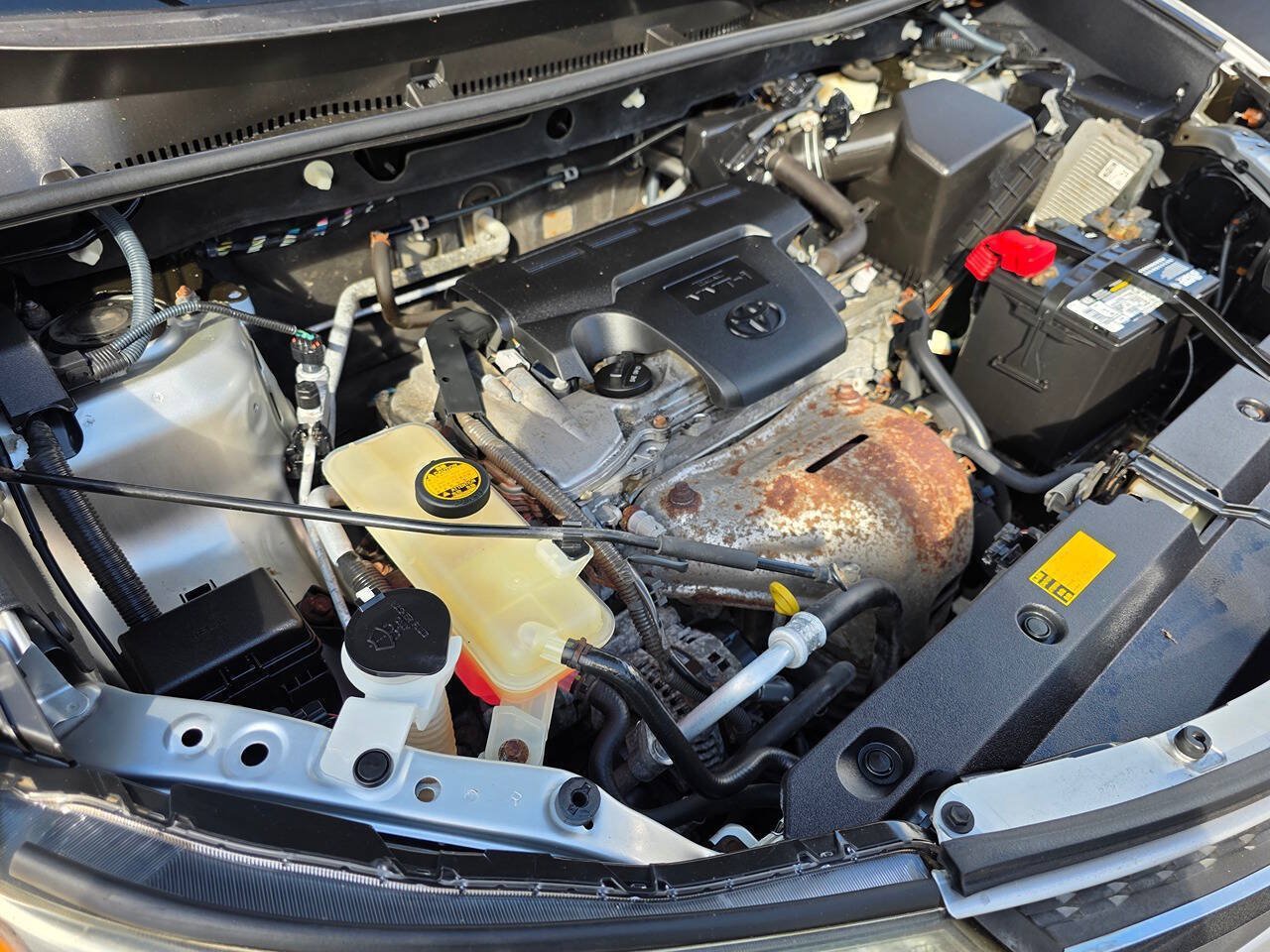 Used 2013 Toyota RAV4 Limited FWD image 27