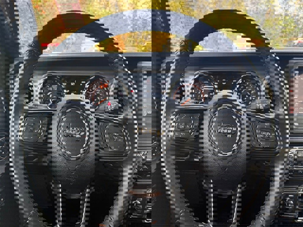 Used 2022 Jeep Gladiator Sport image 20