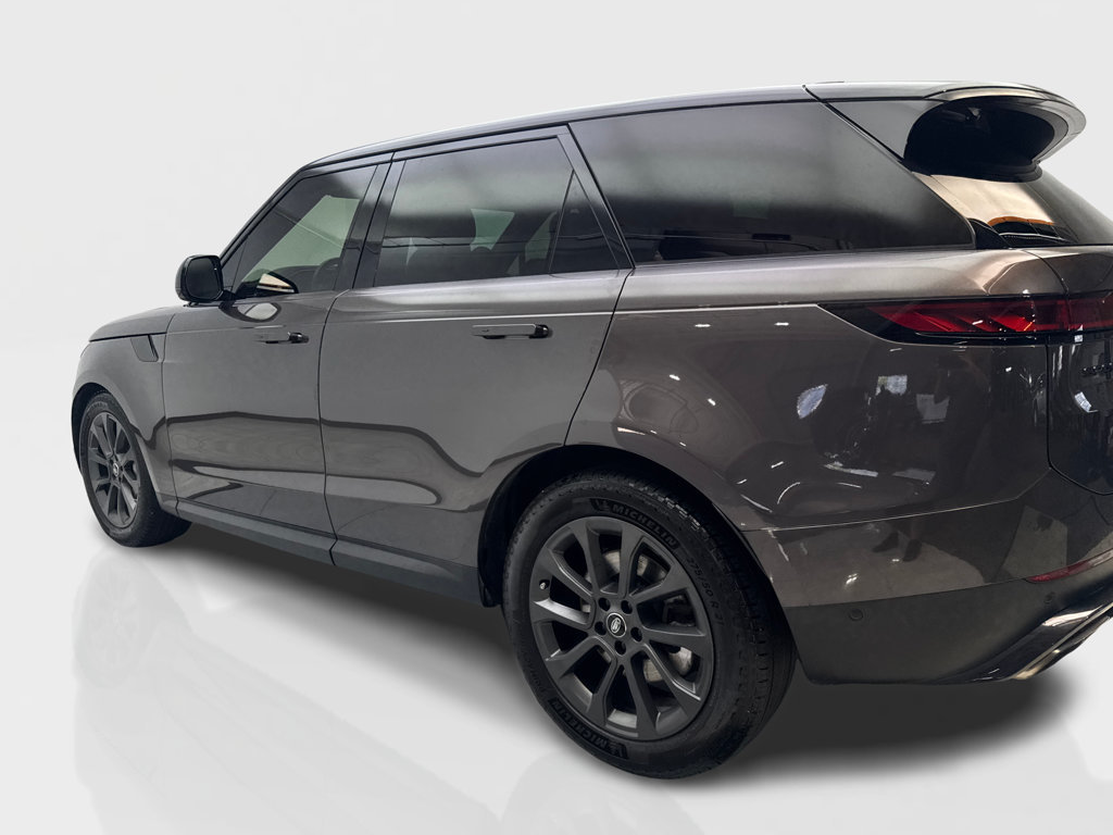 Used 2024 Land Rover Range Rover Sport SE AWD/4WD image 15