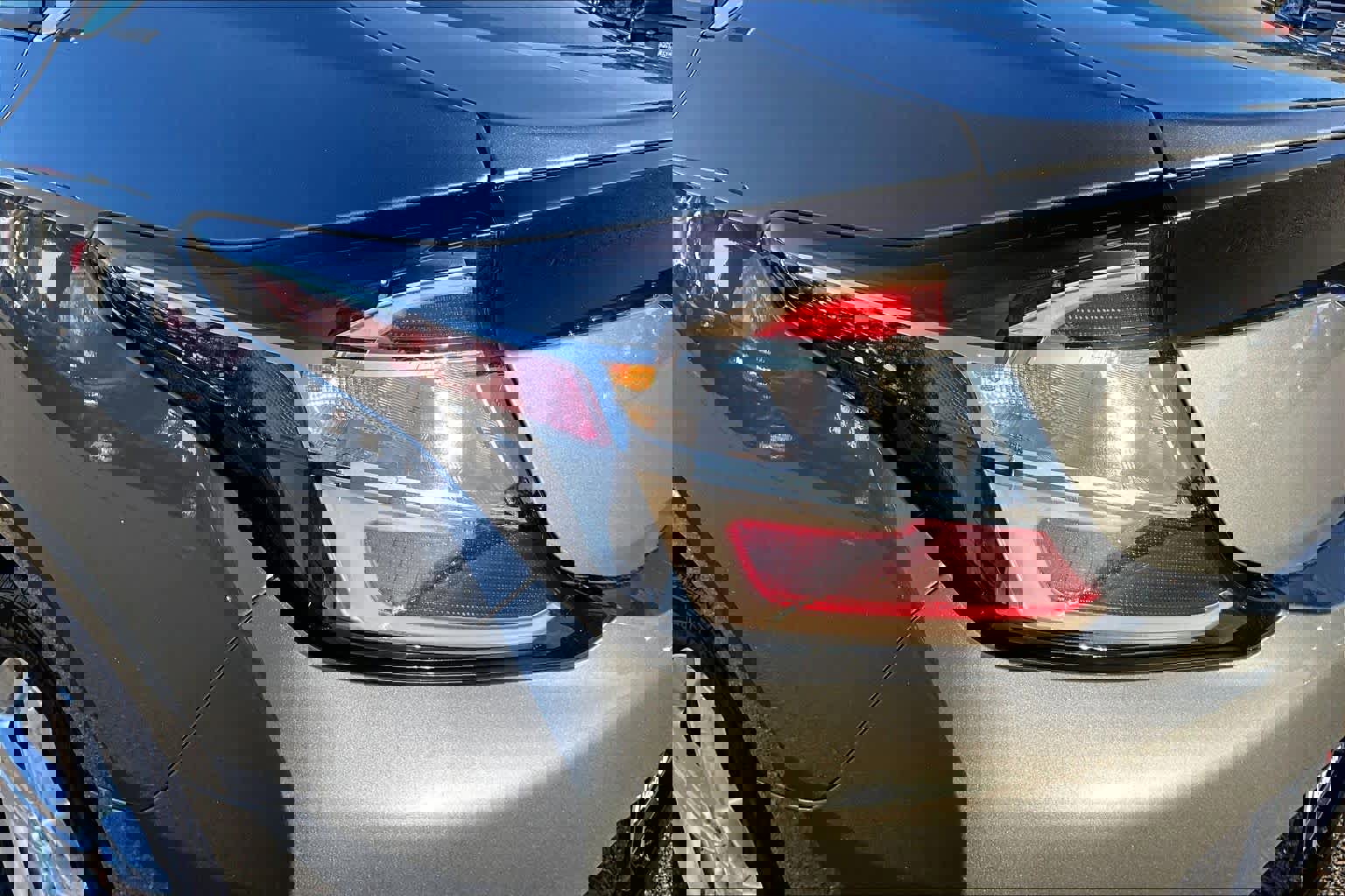 Used 2017 Chevrolet Volt LT w/ Comfort Package image 28