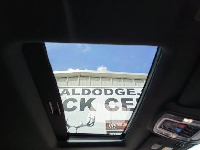 Used 2024 RAM 2500 Limited w/ Safety Group image 30