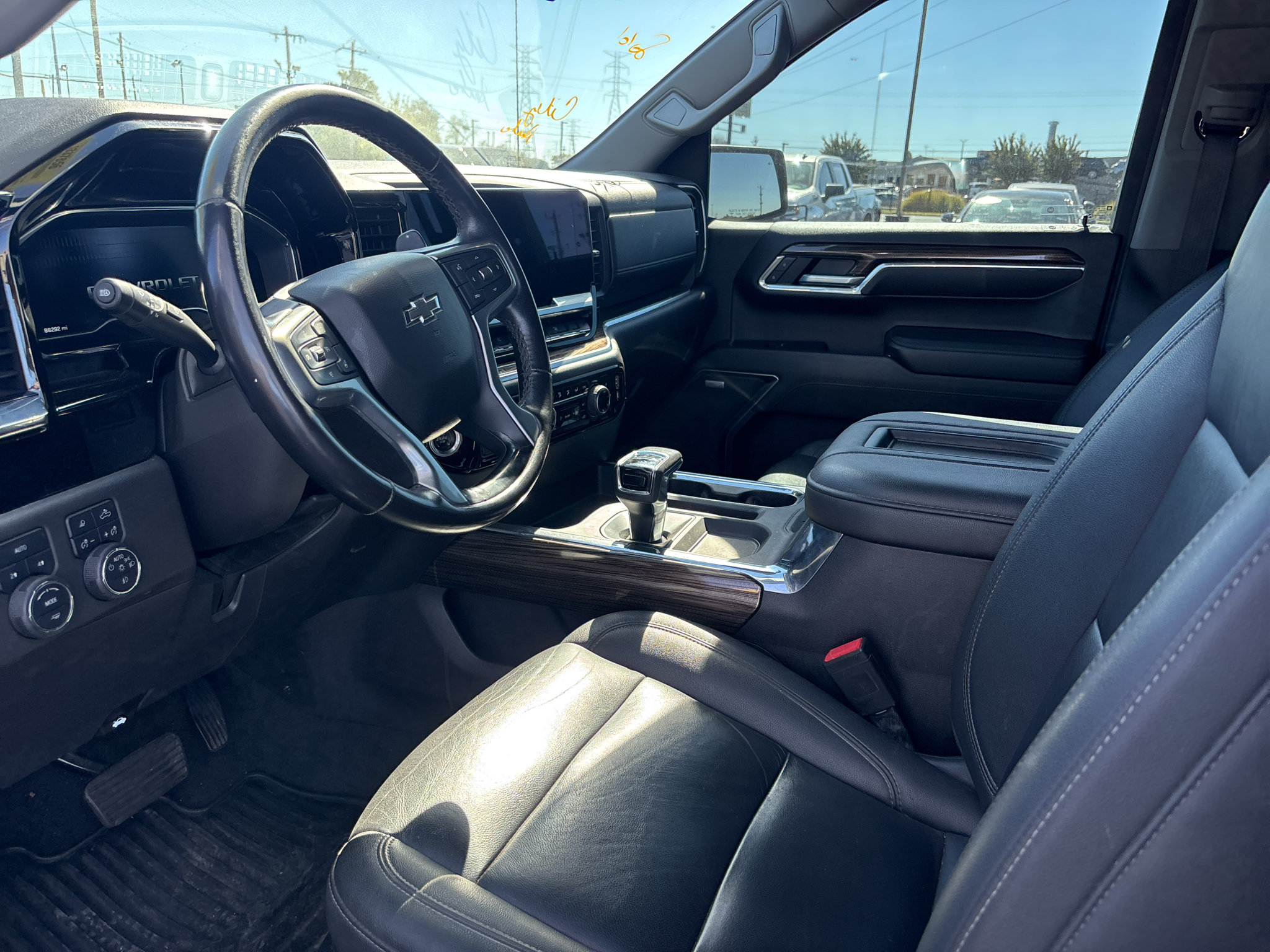 Used 2022 Chevrolet Silverado 1500 RST w/ Convenience Package II AWD/4WD image 5