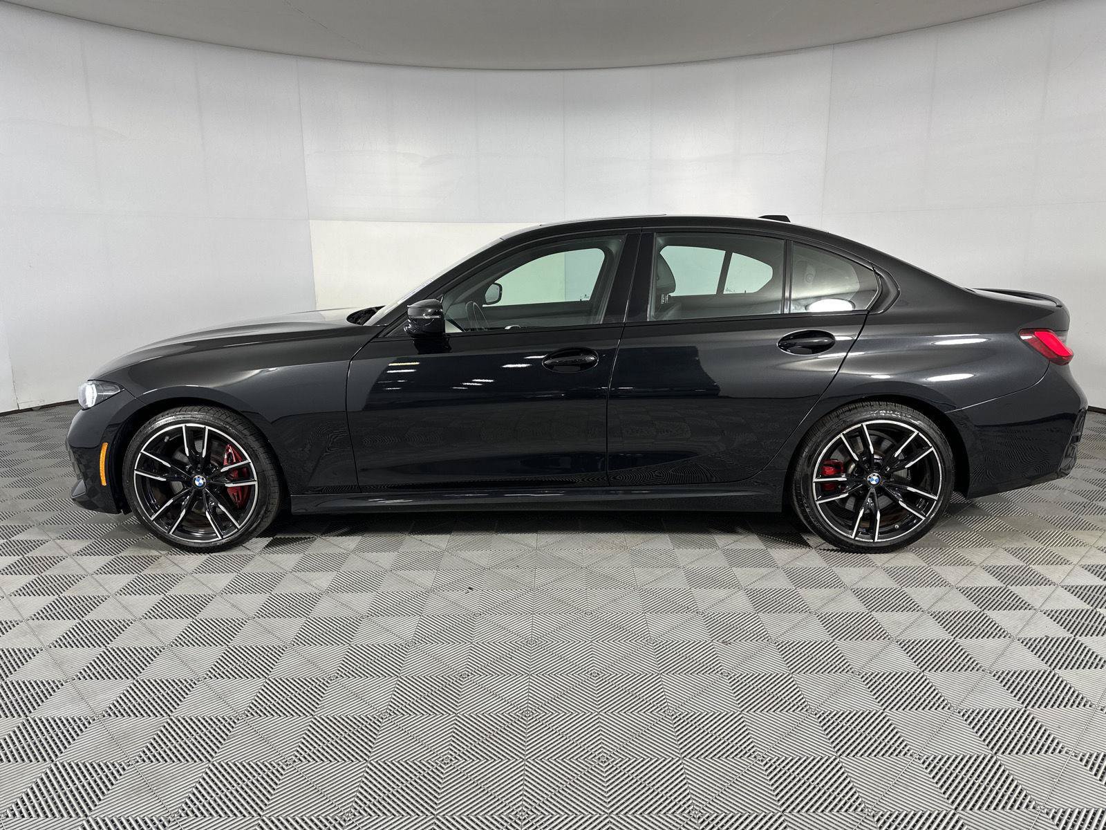 Used 2024 BMW M340i xDrive w/ Premium Package AWD/4WD image 4