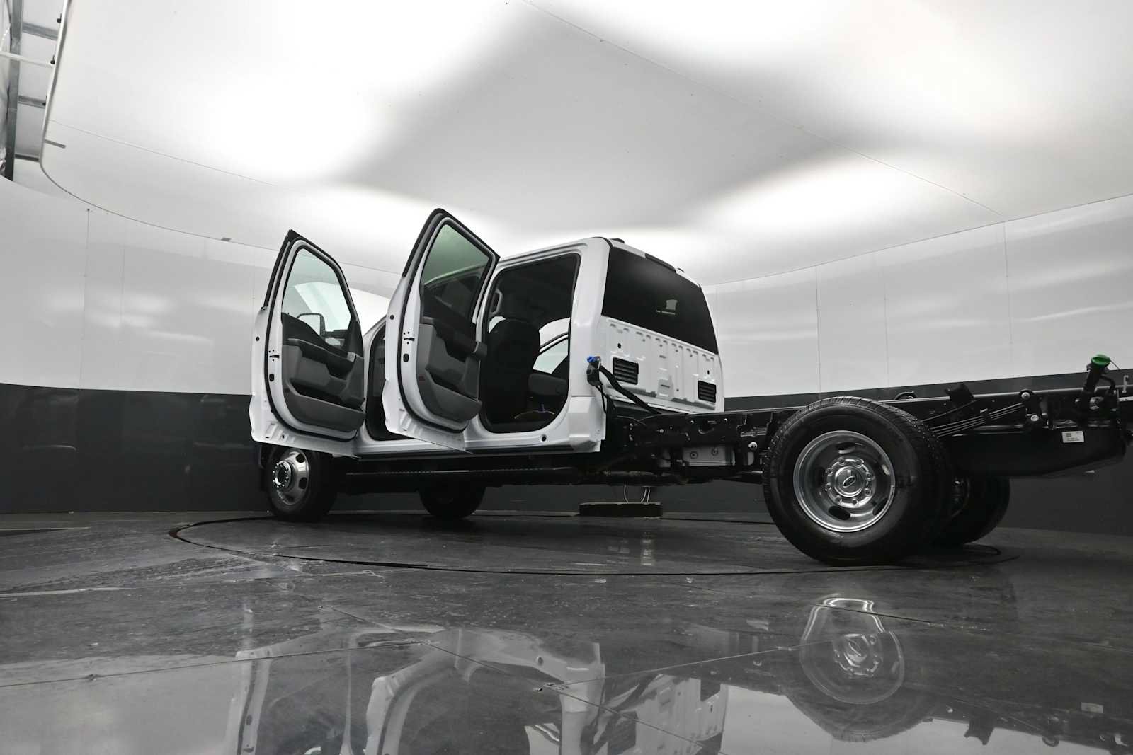 New 2026 Ford F350 XLT AWD/4WD image 39