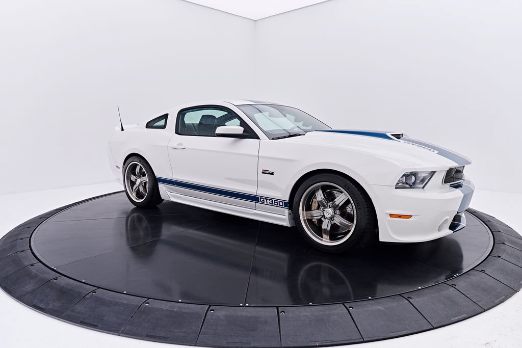 Used 2011 Ford Mustang GT Premium w/ Electronics Pkg RWD image 17