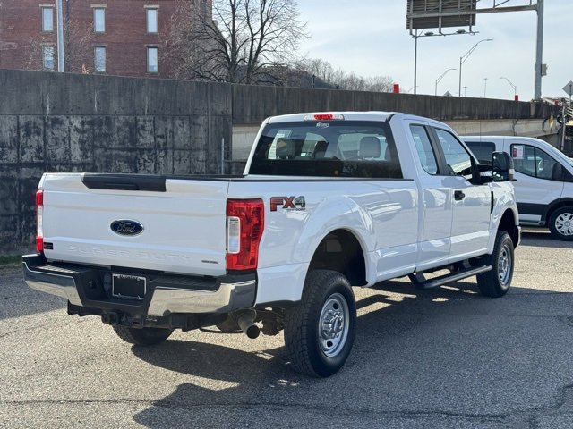 Used 2017 Ford F250 XL w/ Power Equipment Group image 5
