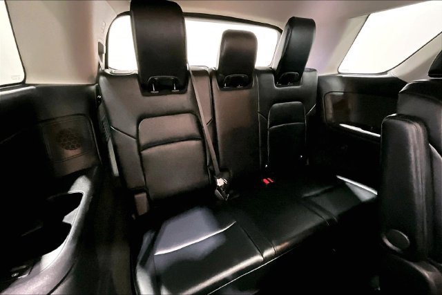 Used 2023 Nissan Pathfinder Platinum AWD/4WD image 32
