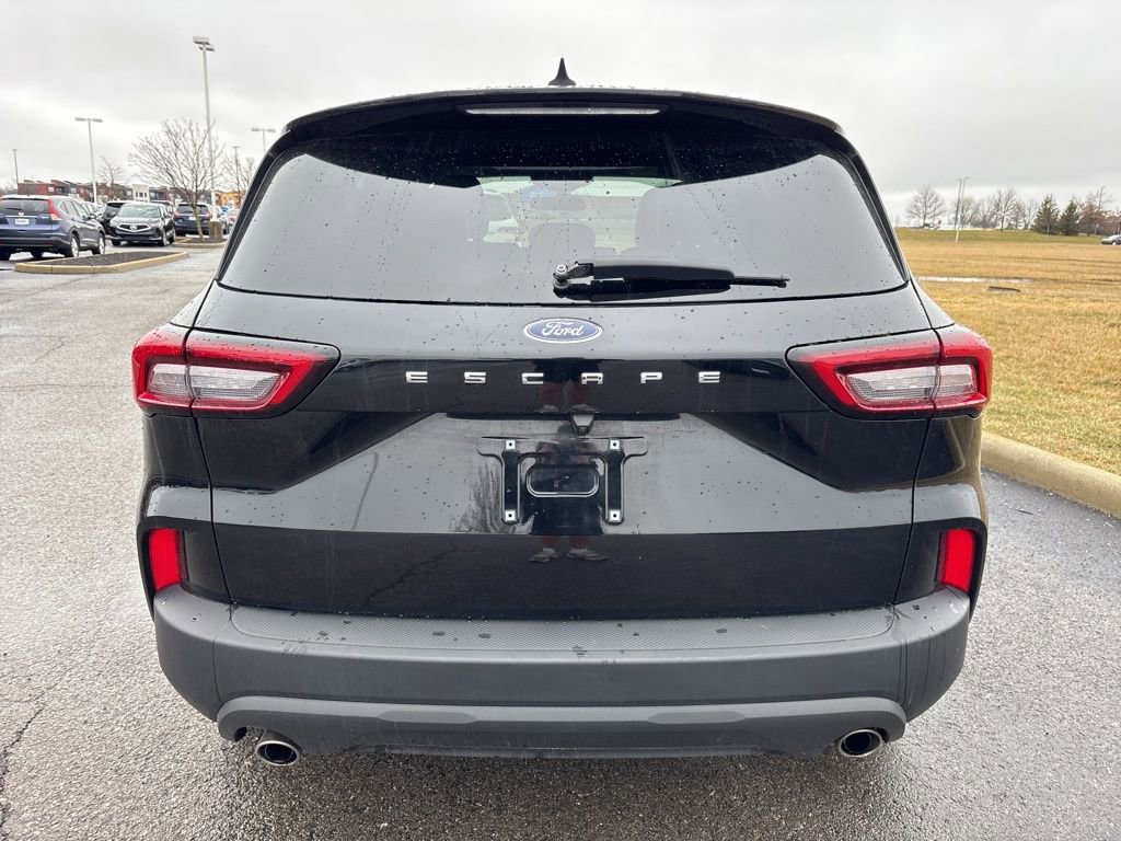 Used 2025 Ford Escape ST-Line image 8