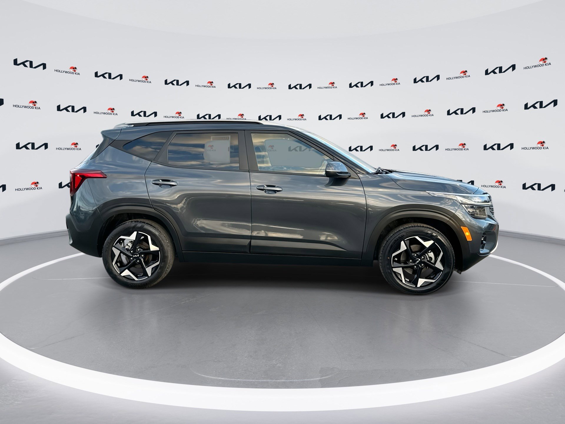 Certified 2025 Kia Seltos S FWD image 9