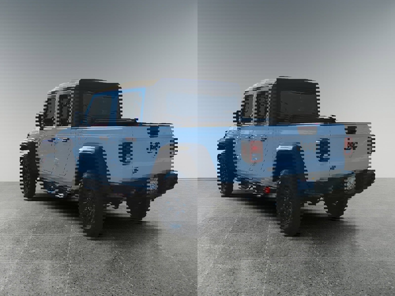 Used 2023 Jeep Gladiator Sport image 3