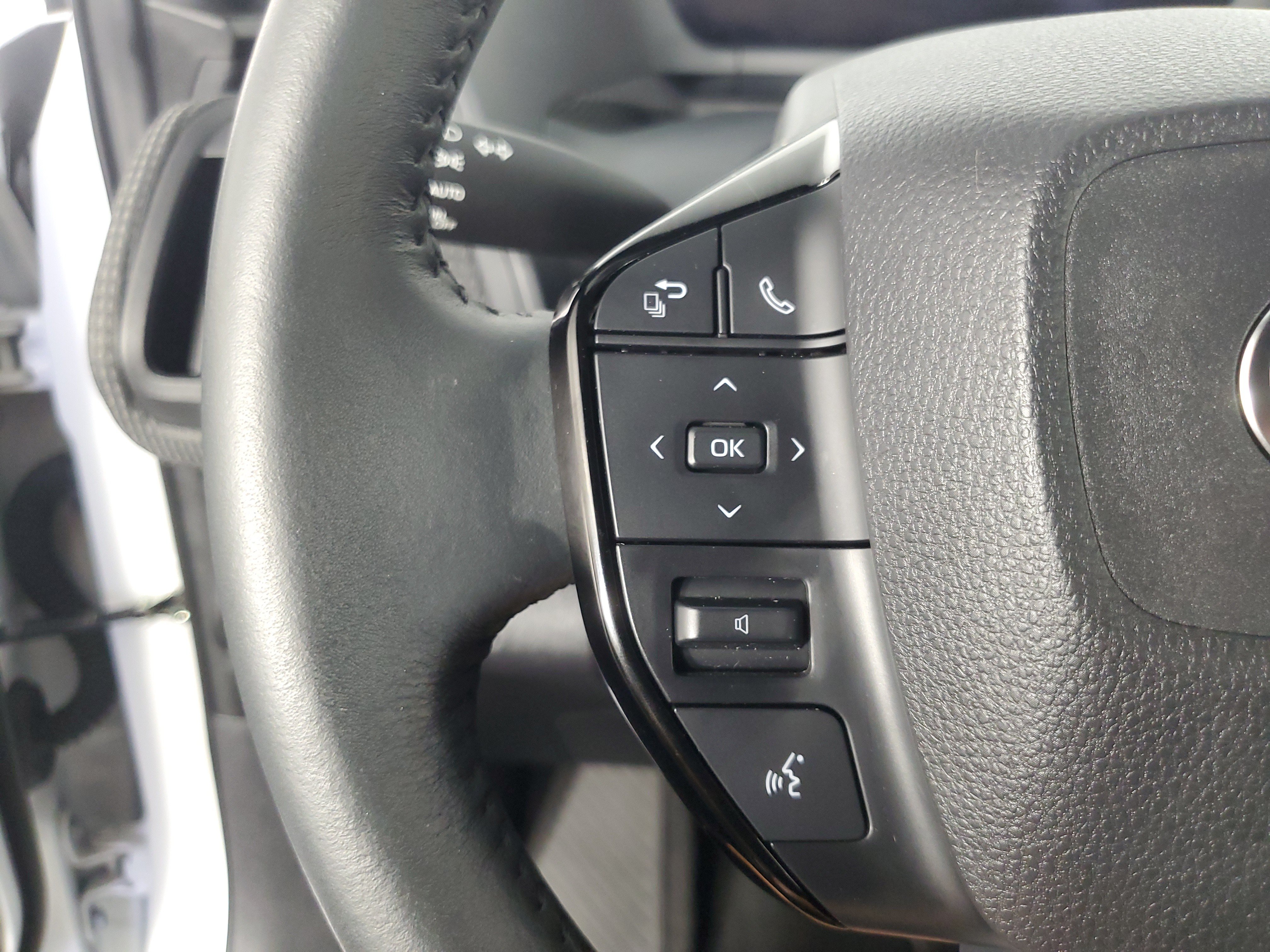 Used 2024 Toyota bZ4X FWD w/ Weather Package image 24