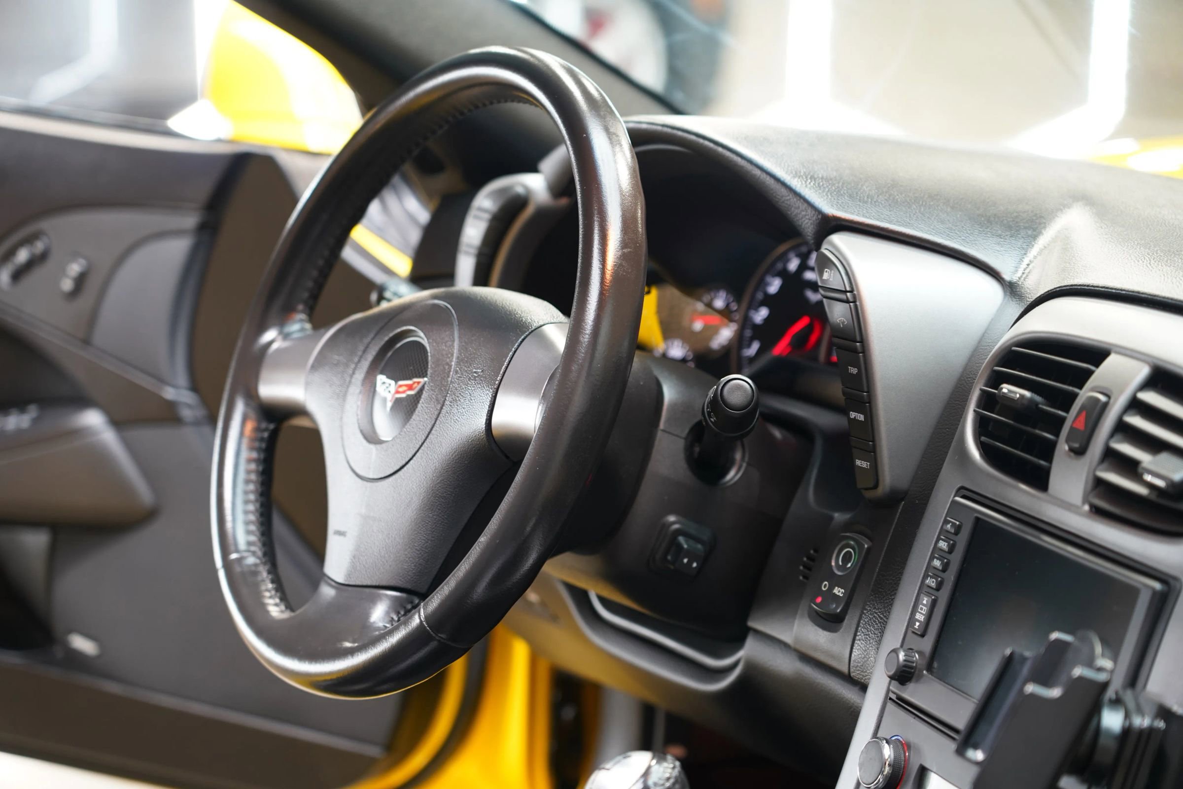 Used 2006 Chevrolet Corvette Coupe w/ Preferred Equipment Group image 56