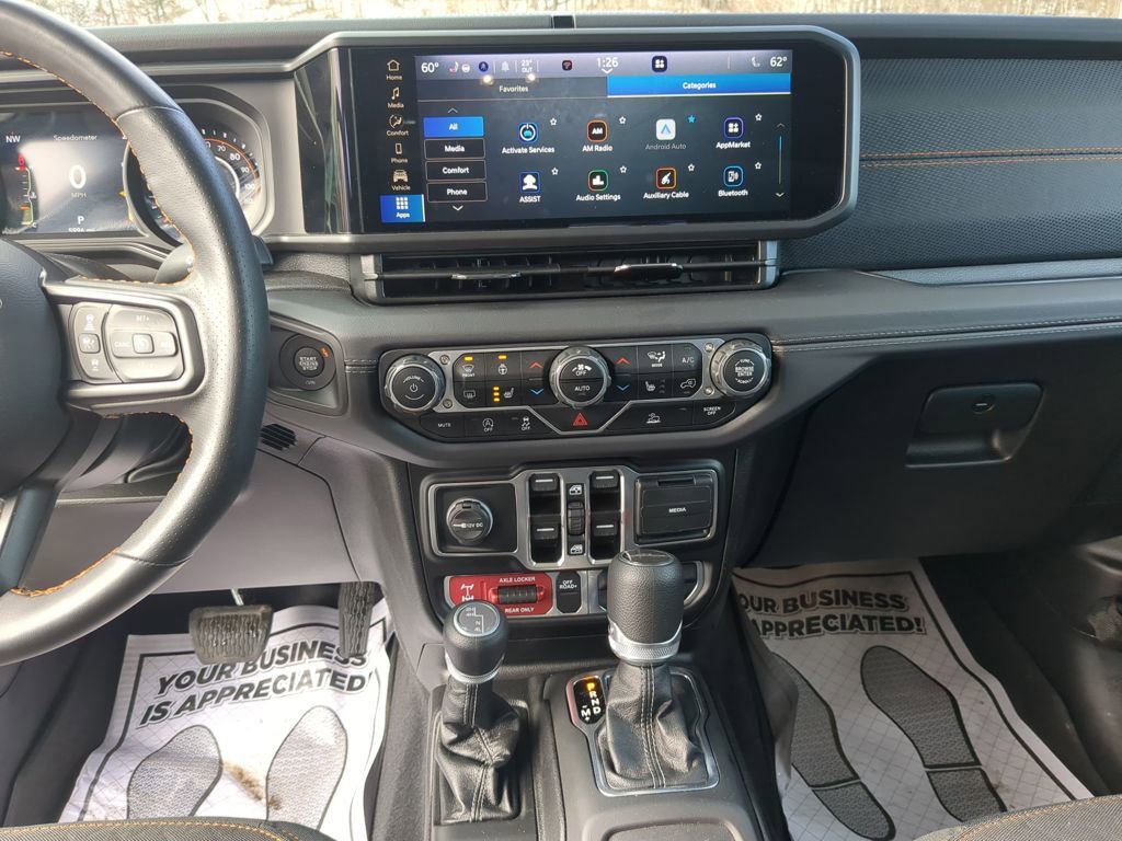 Used 2025 Jeep Gladiator Mojave w/ Convenience Group image 26