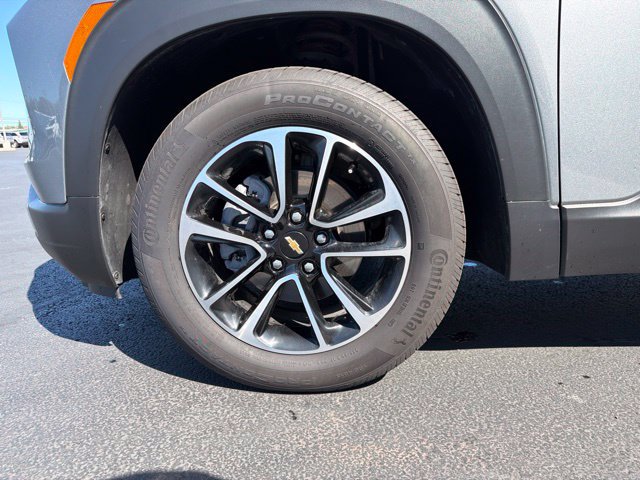 Used 2024 Chevrolet TrailBlazer LT w/ LT Cold Weather Package FWD image 11