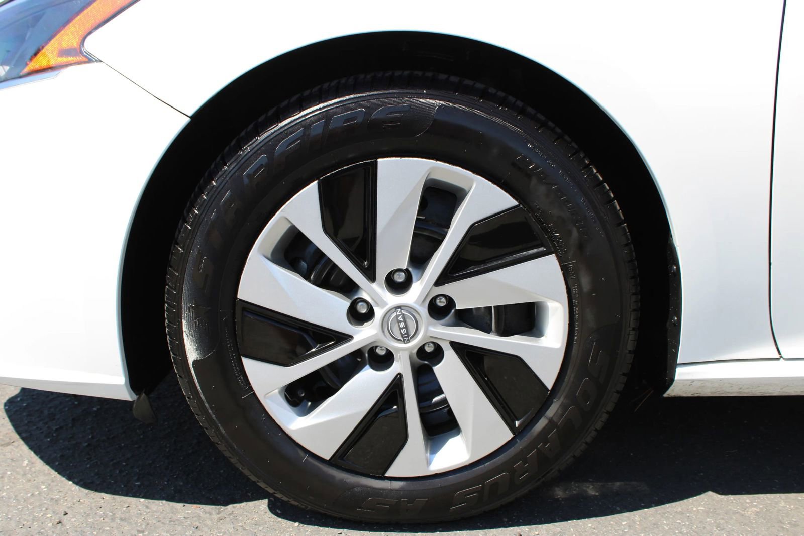 Used 2024 Nissan Altima 2.5 S image 23