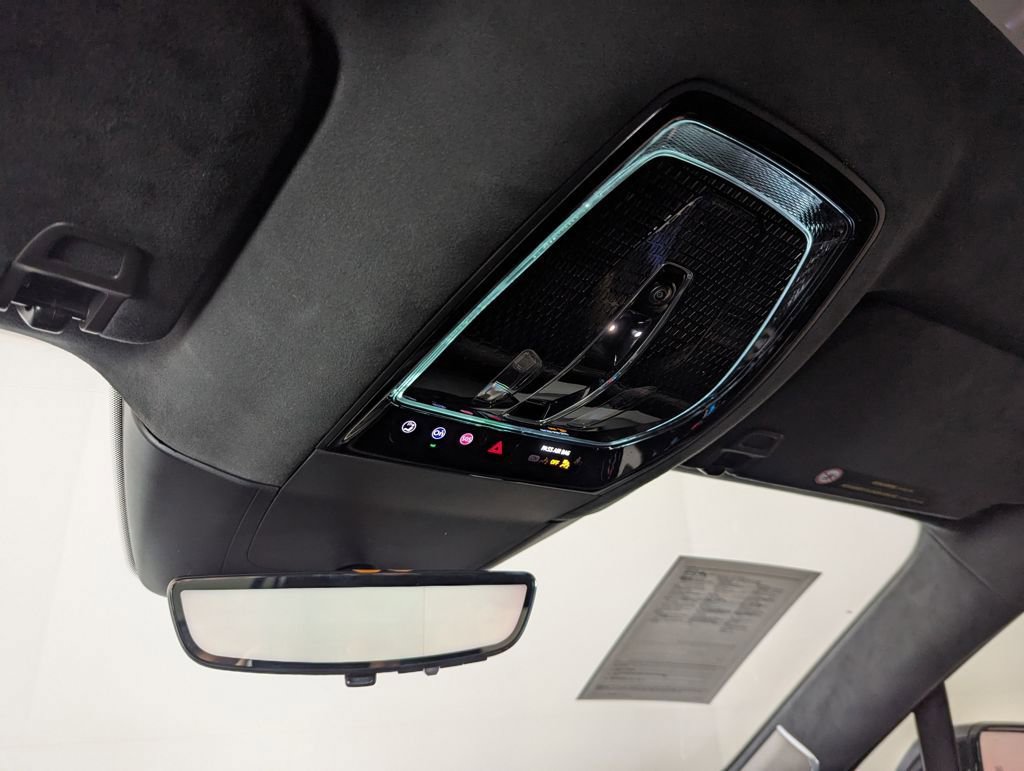 Used 2025 Cadillac Escalade IQ Luxury 2 w/ LPO, Premium Carpet Package image 17