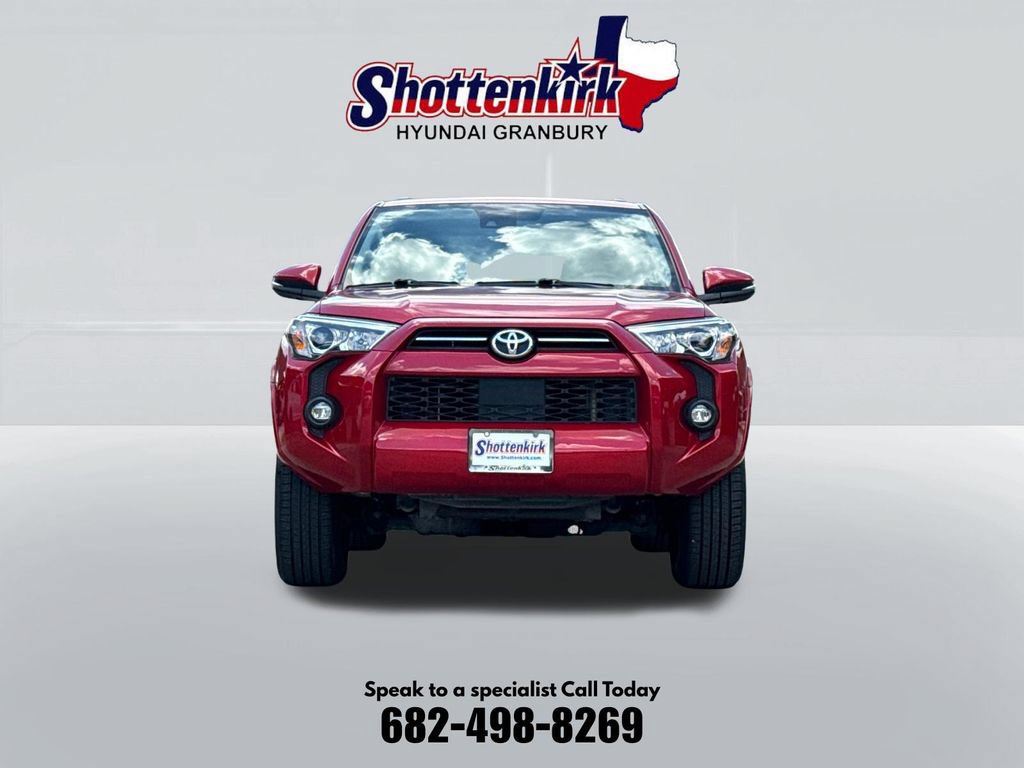Used 2021 Toyota 4Runner SR5 Premium w/ Moonroof Package RWD image 2