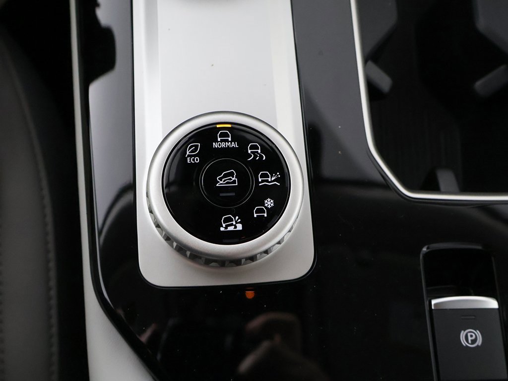 New 2025 Mitsubishi Outlander SEL image 59