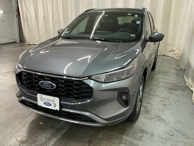Used 2024 Ford Escape ST-Line Select w/ Tech Pack #1 image 9