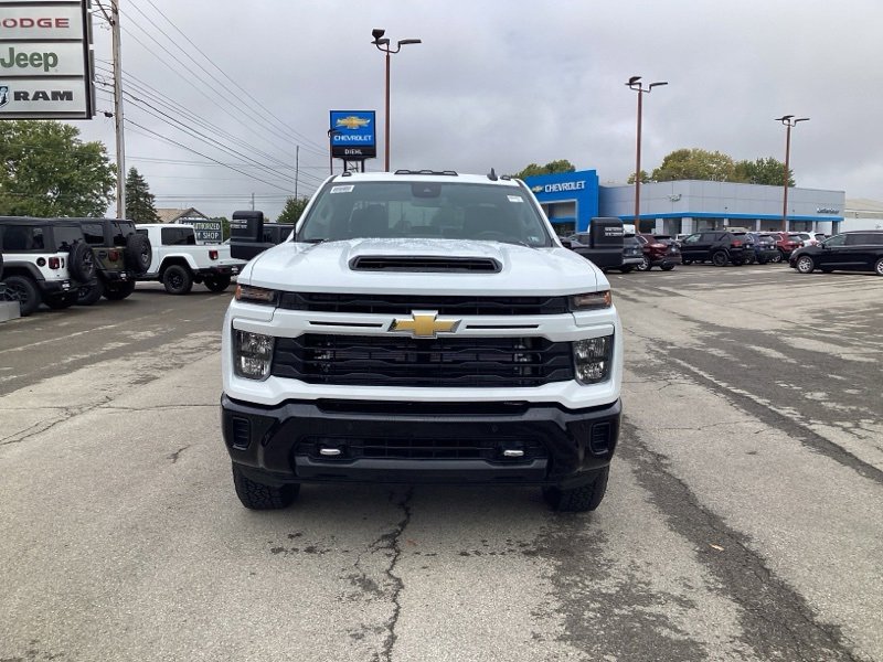 New 2026 Chevrolet Silverado 2500 Custom w/ Custom Value Package video 2