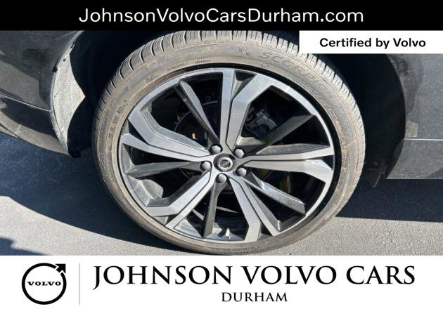 Used 2023 Volvo XC60 B5 Ultimate w/ Climate Package FWD image 7