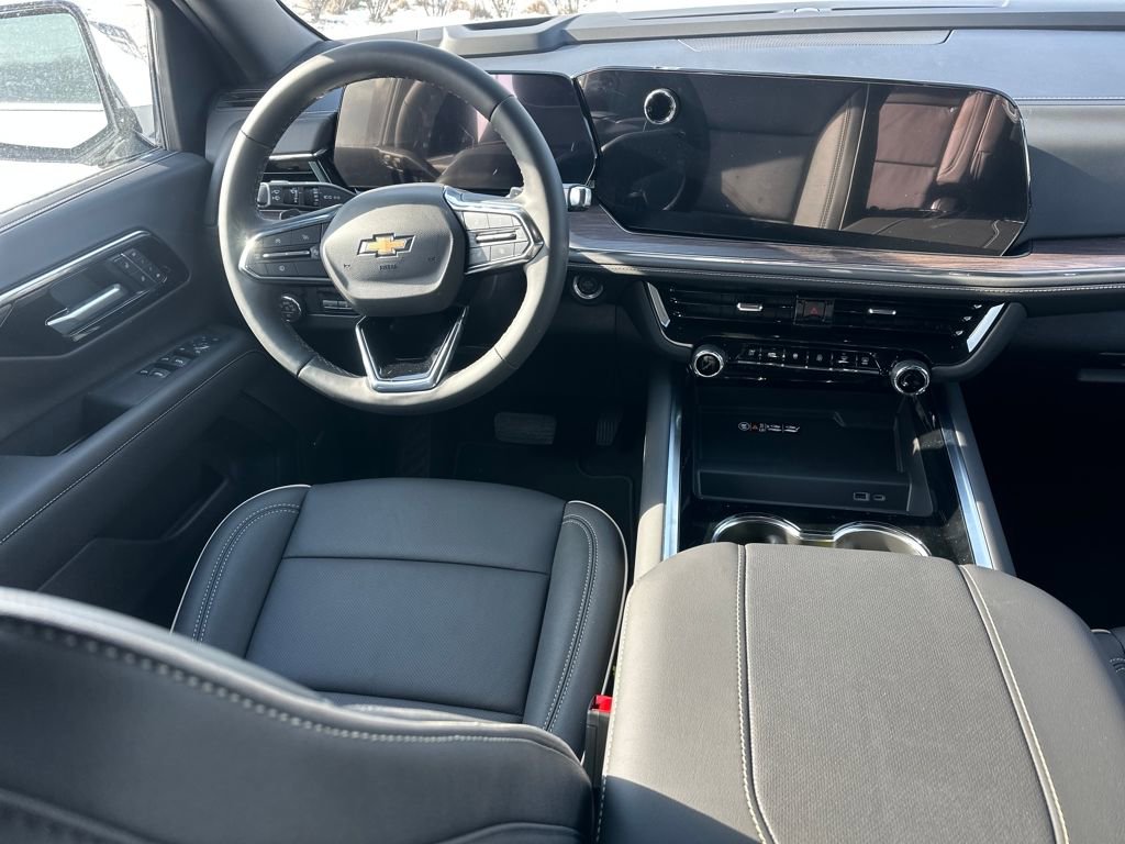 New 2026 Chevrolet Suburban Premier w/ Sun And Tow Package AWD/4WD image 20