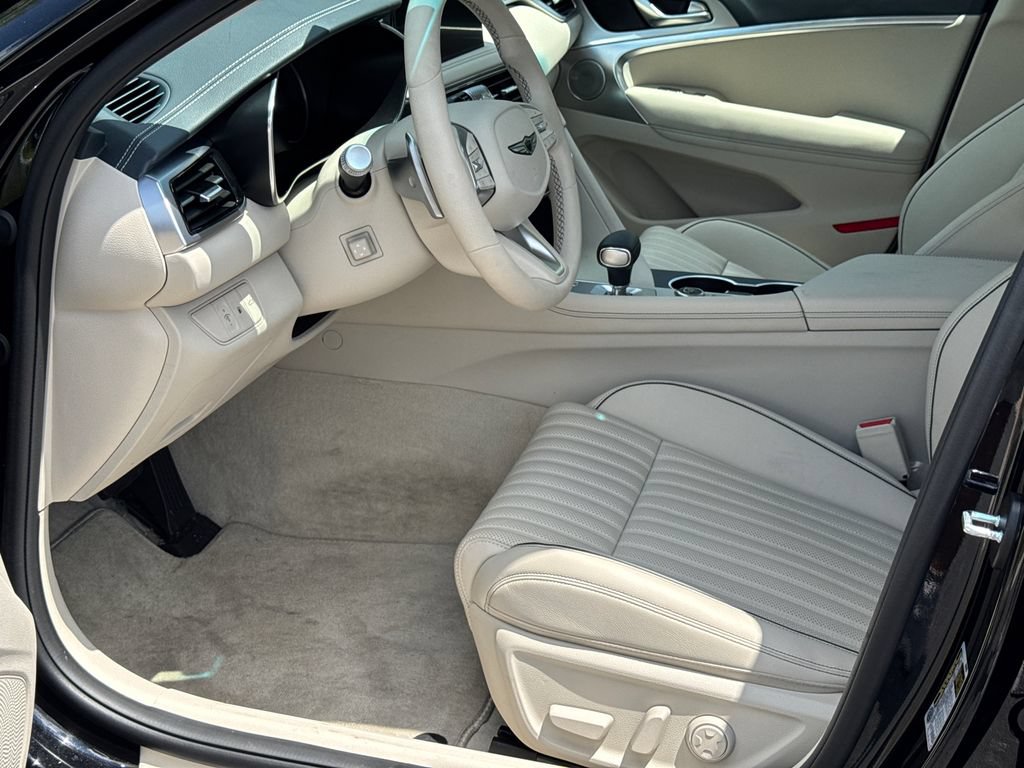 Used 2026 Genesis G70 2.5T Prestige RWD image 11