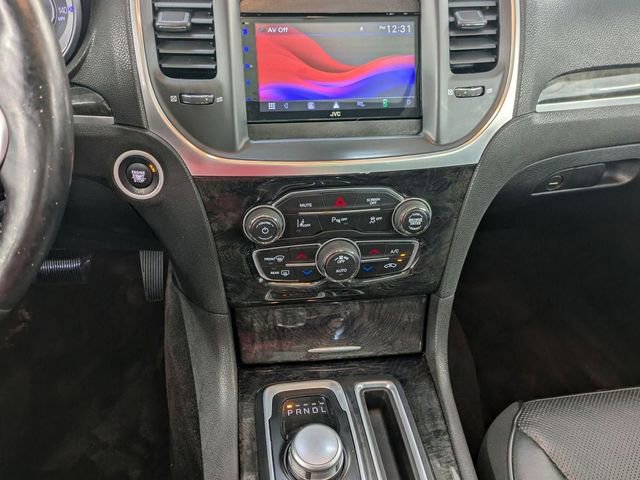 Used 2017 Chrysler 300 C w/ Safetytec Plus Group AWD/4WD image 23