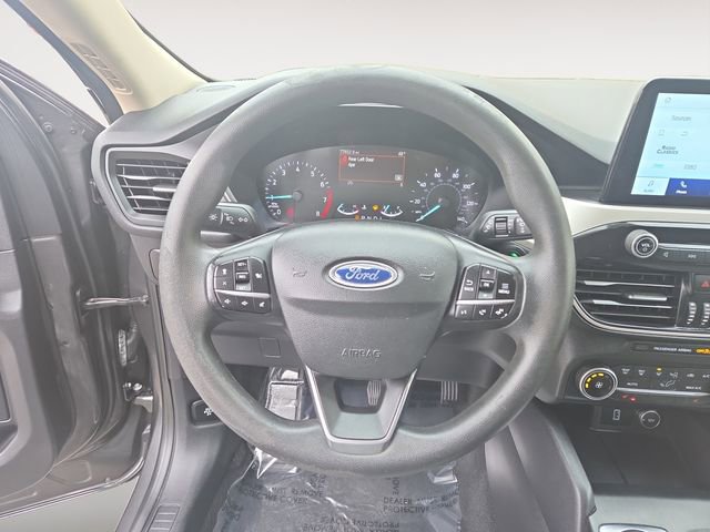 Used 2020 Ford Escape SE image 12