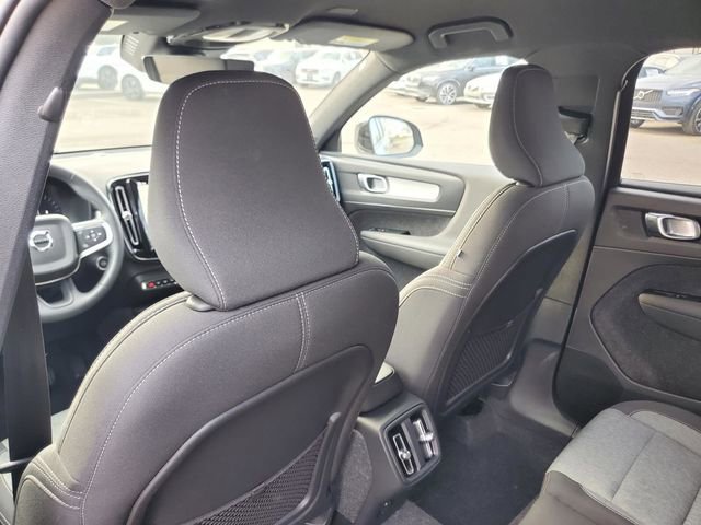 Certified 2026 Volvo XC40 B5 Core w/ Climate Package AWD/4WD image 27
