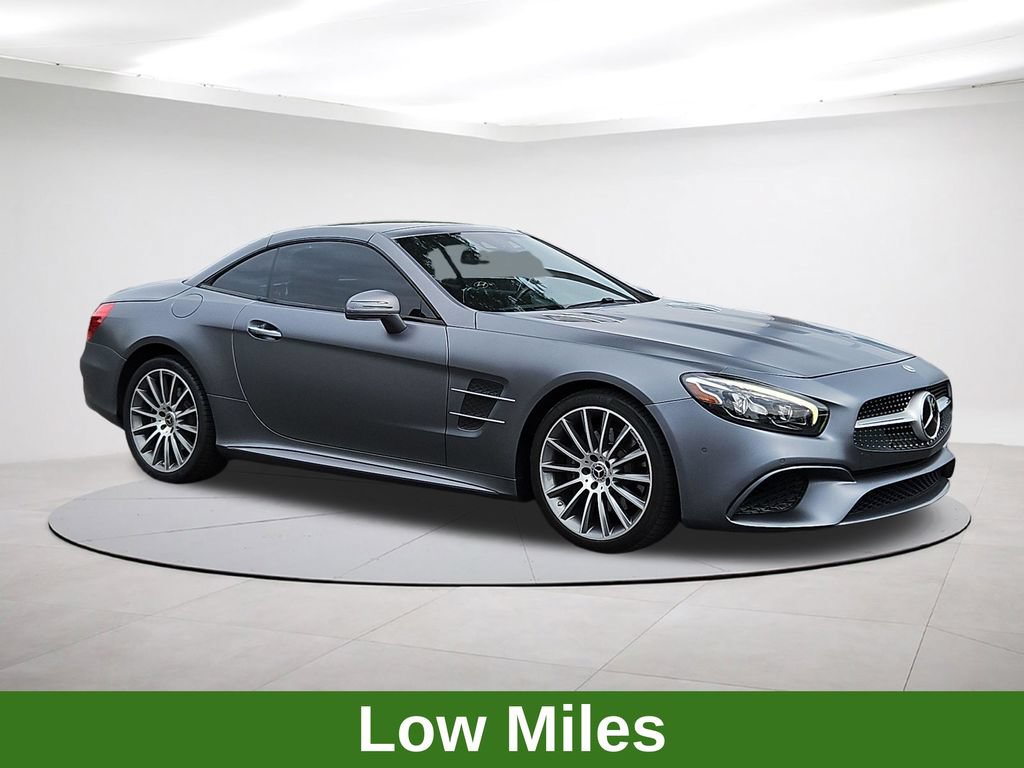Used 2018 Mercedes-Benz SL 550 image 2