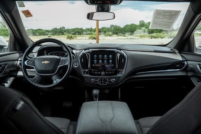 Used 2023 Chevrolet Traverse LT AWD/4WD image 14