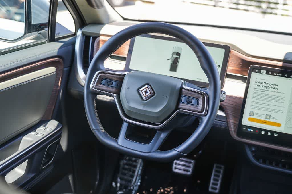 Used 2023 Rivian R1T Adventure AWD/4WD image 14