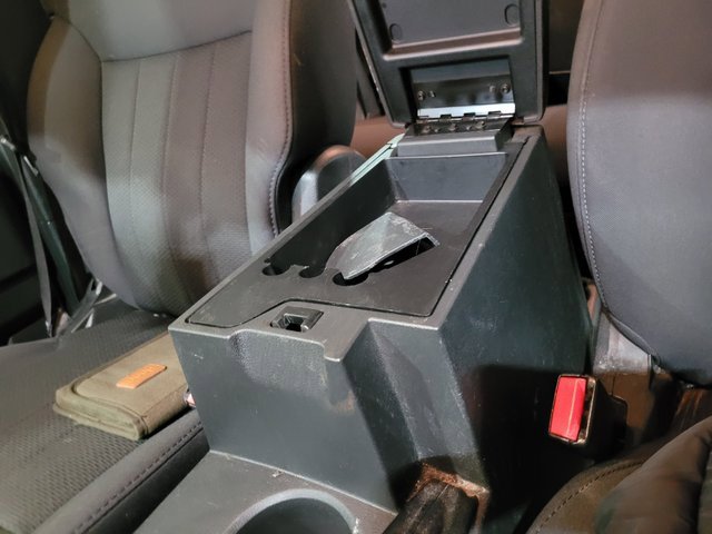 Used 2012 Jeep Liberty Sport image 32